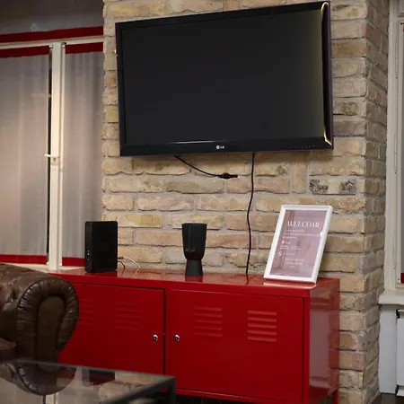 Apartment Deluxe Elizabeth W/ 4bedrm, 2bathrm, 1lvngrm Budapest